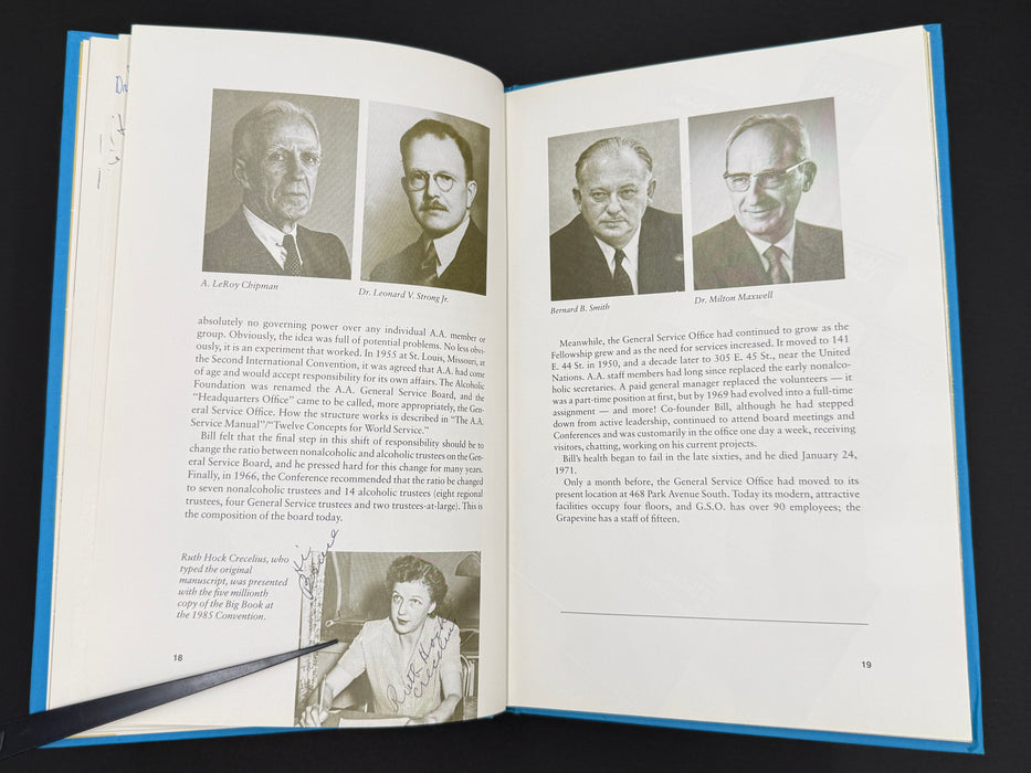 50 Years with Gratitude from the 1985 International Convention - Signed