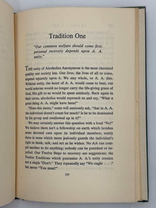 Alcoholics Anonymous Twelve Steps And Twelve Traditions - 5th Printing from 1962