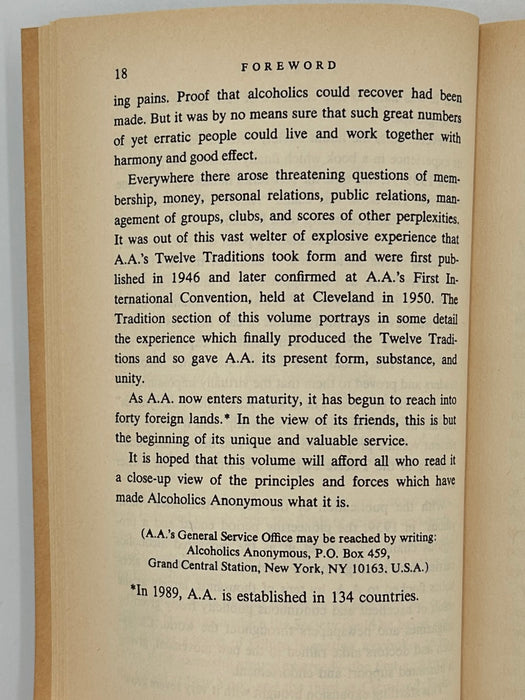 Alcoholics Anonymous Twelve Steps and Twelve Traditions - First Soft Cover Printing from 1989