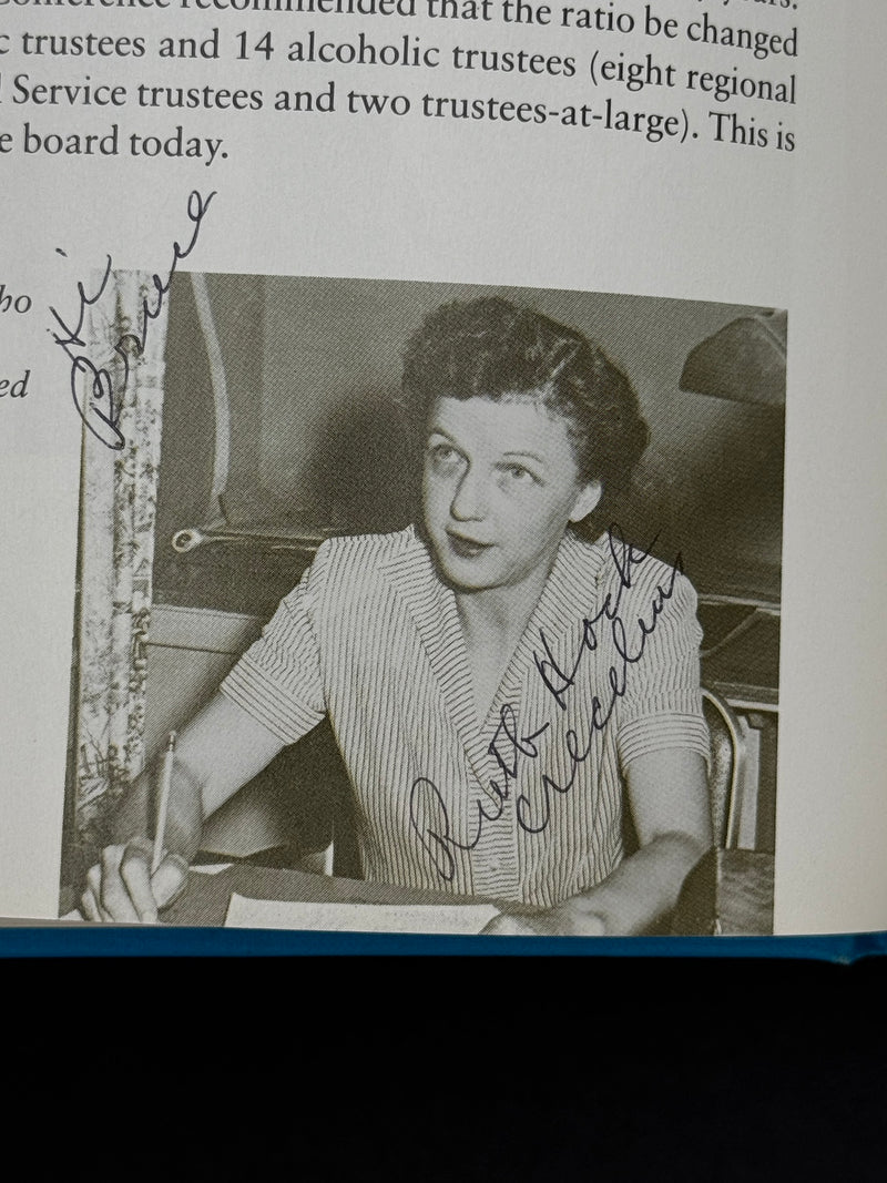 50 Years with Gratitude from the 1985 International Convention - Signed
