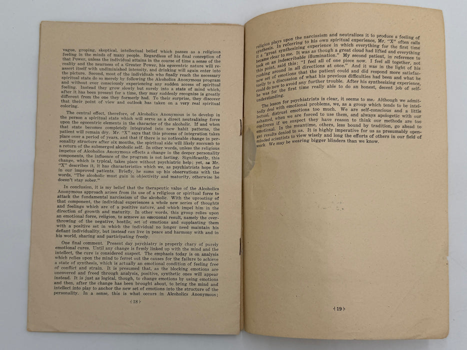 Medicine Looks at Alcoholics Anonymous - AA Pamphlet from 1944